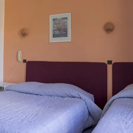 Hotel De Paris Briançon